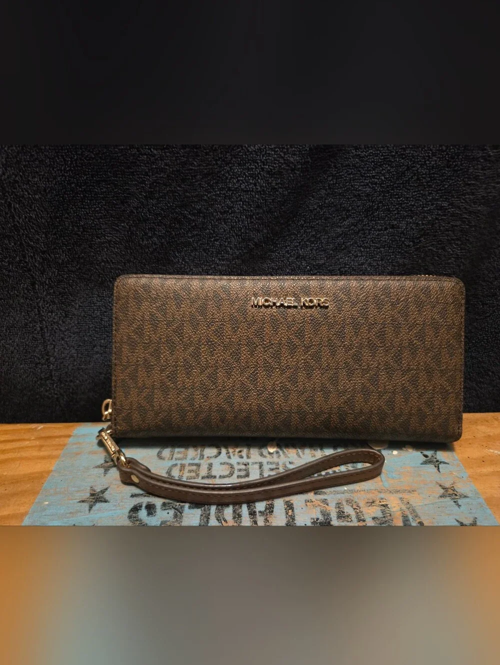 Michael Kors Jet Set Travel ontinental Wallet